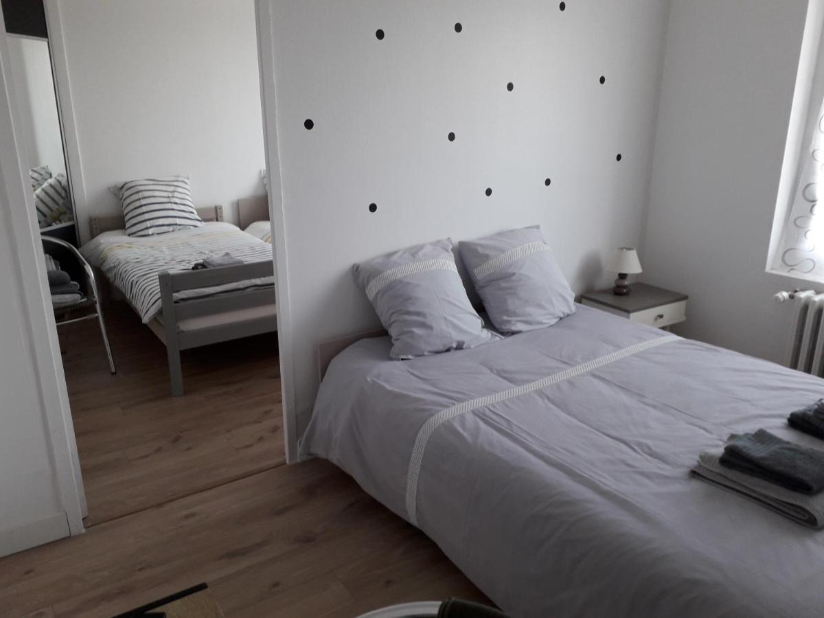 Le Corto Hotel Savigny-Lévescault Eksteriør billede