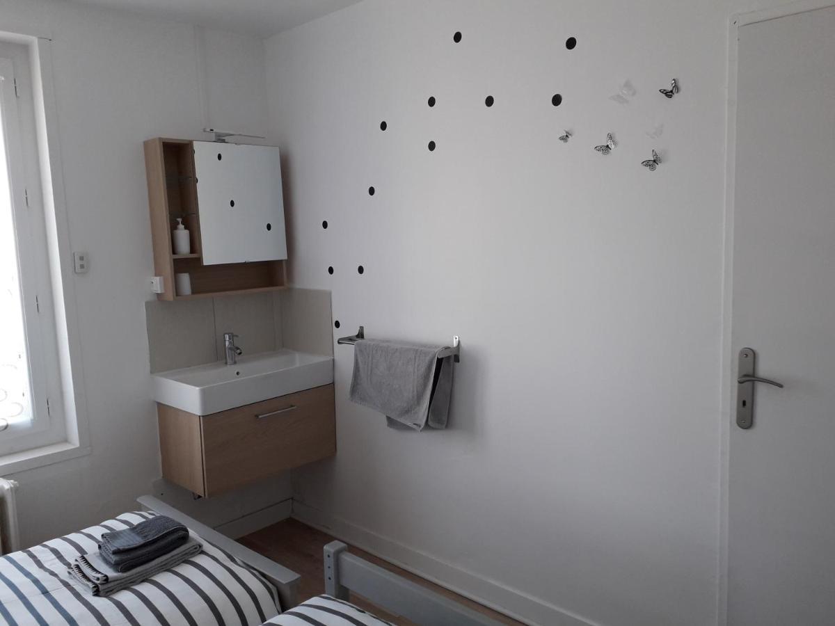 Le Corto Hotel Savigny-Lévescault Eksteriør billede